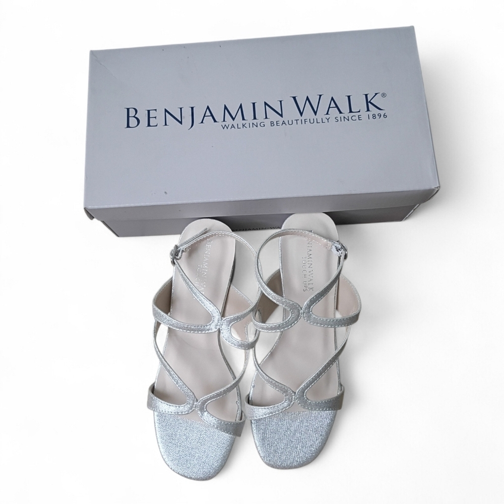 Benjamin Walk Touch Ups Silver Sandals Size 5.5